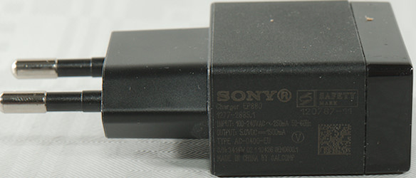 Test of Sony USB charger 5V 1500mA EP880